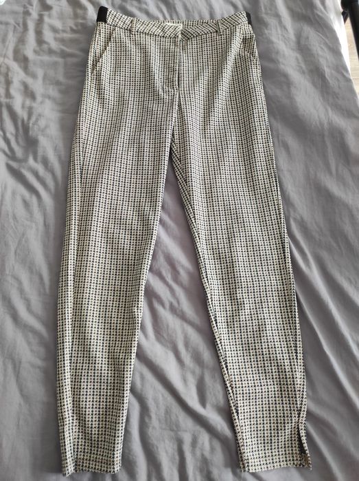 Eleganckie spodnie Reserved