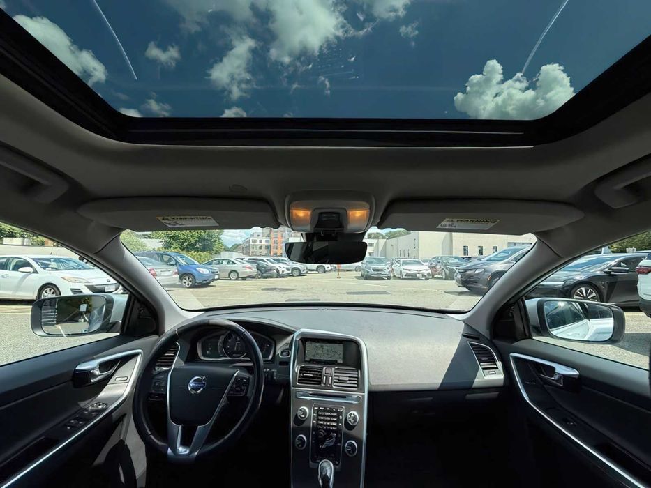Volvo XC60 T5  Premier      2016