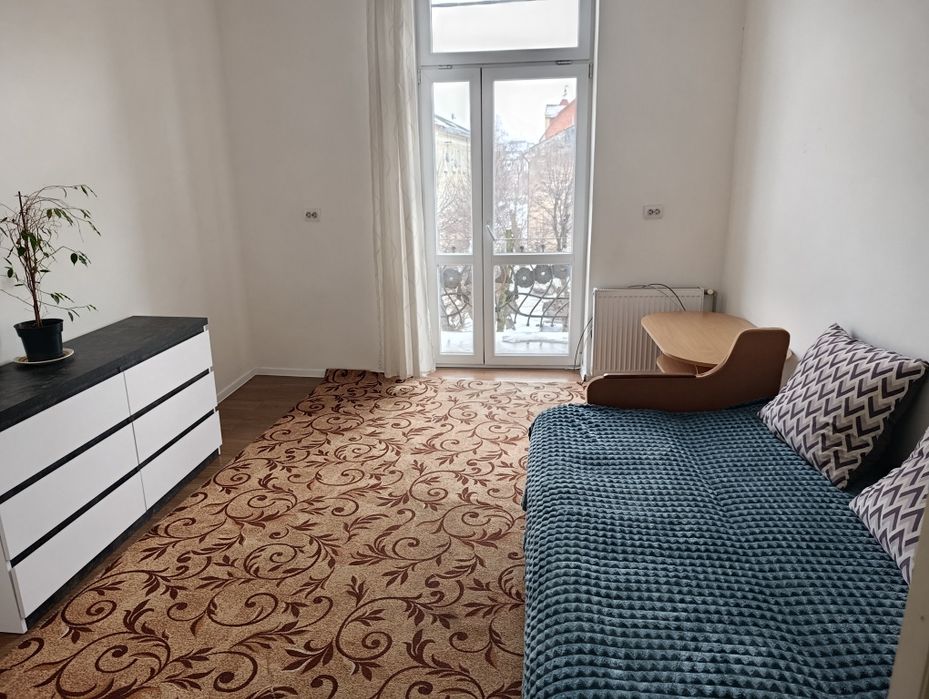 Подобова оренда 2 кім.кв.в центрі міста