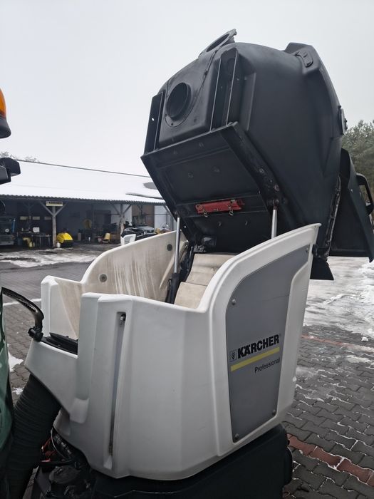 Zamiatarka nośnik narzędzi Karcher MC 50