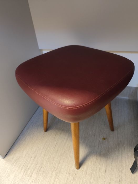 Taboret patyczak lub zydel typ 270-25 PRL