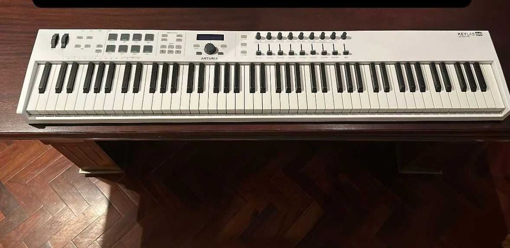 Arturia Keylab Essential 88