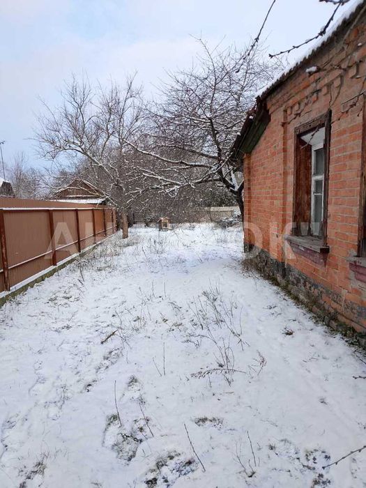 Продаж частини будинку з окремим двором !!!