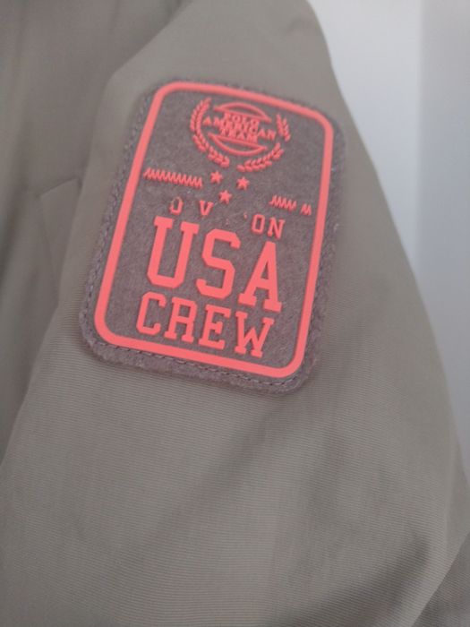 Casaco impermeável e acolchoado