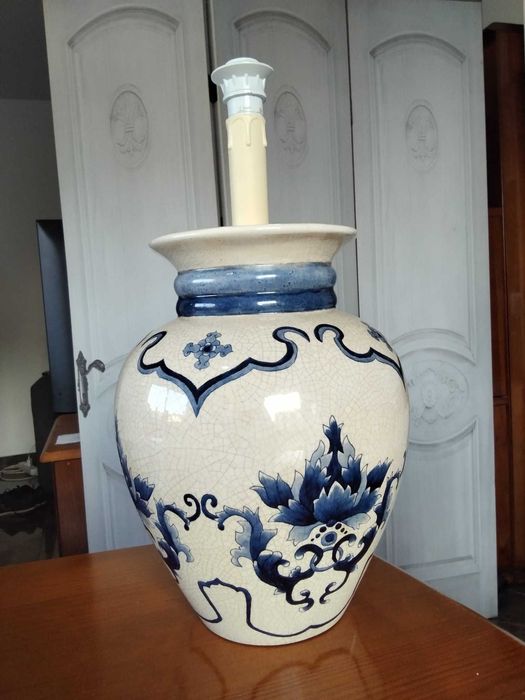 Candeeiro pintado à mão