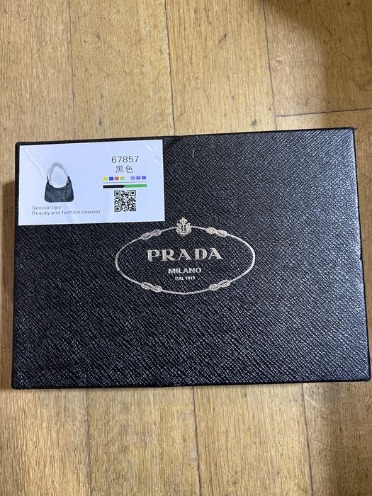 Mala Prada Re-Edition 2005 Nylon Preta – Completa com Caixa e Recibos