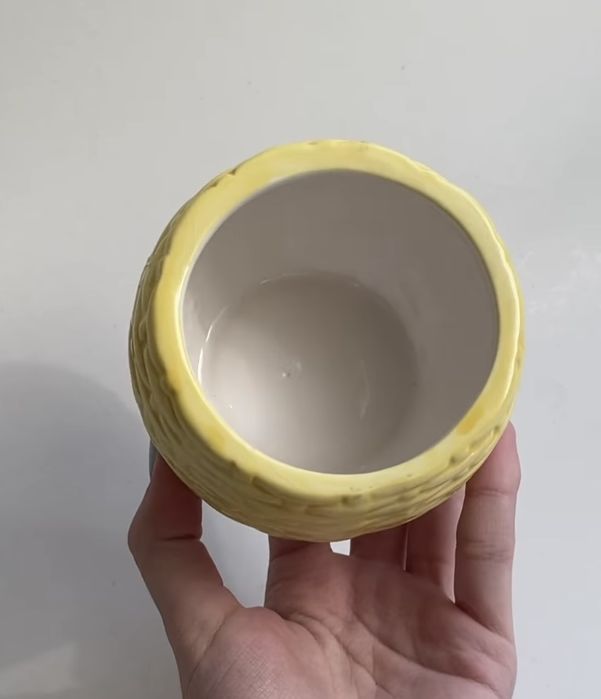 Кашпо для квітів