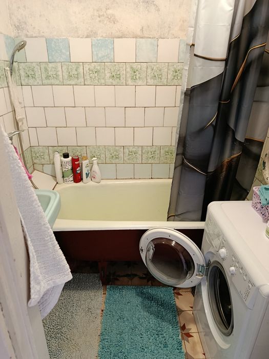 Продам 3х кімнатну квартиру, з меблями