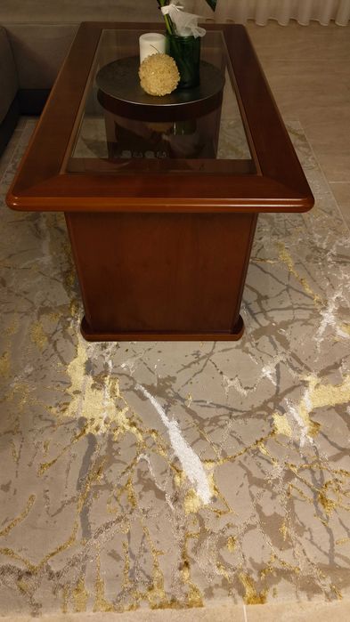 Mesa de apoio ao sofá