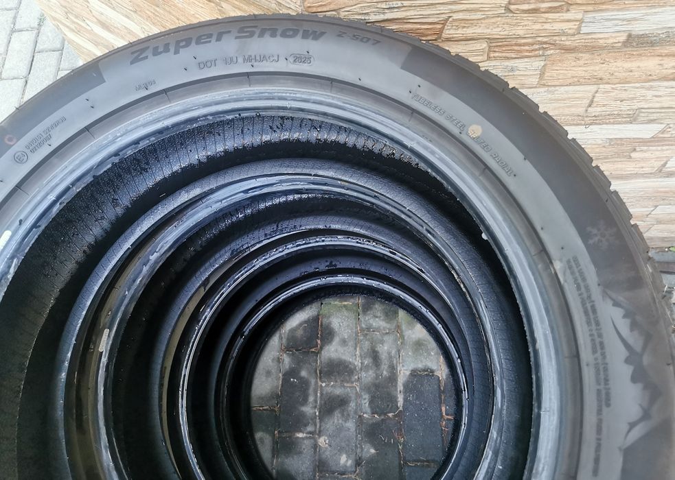 Opony 4x Goodride 235/50R19 103V ZuperSnow