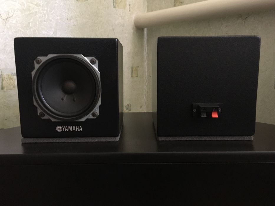 Студийные мониторы Yamaha