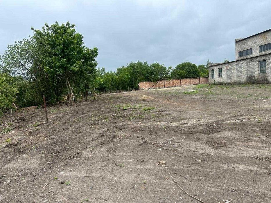 Продаж виробничо-складської комерційної бази в с.Звірів Луцького р-ну