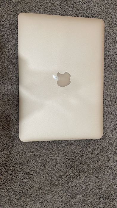 Macbook Pro 13’’ (2015) - detalhes nas fotos