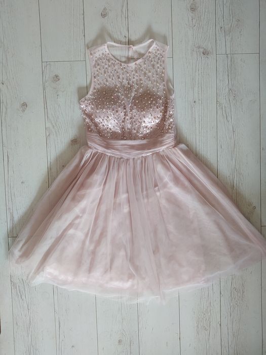 Sukienka balowa krótka pudrowy róż z cekinami błyszcząca na zamek tiul