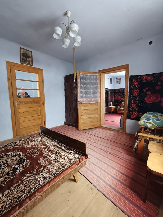 Продаж цегляного будинку