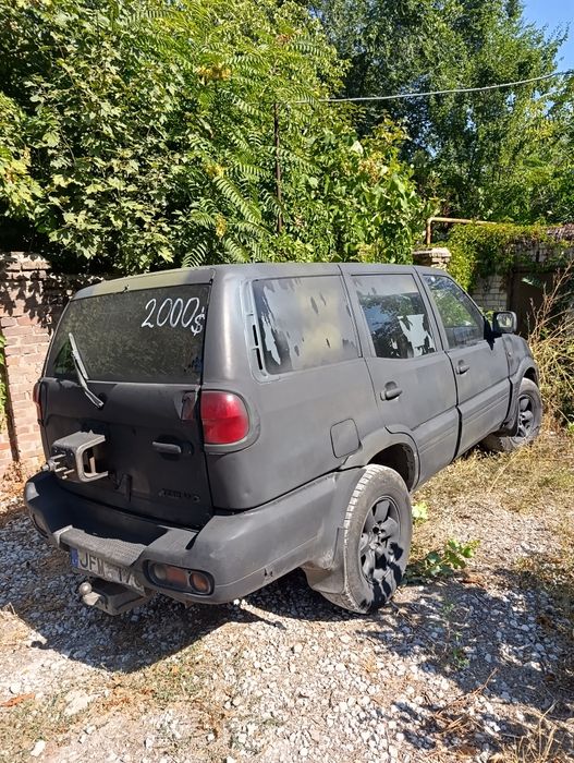 на уверенном ходу боевой конь
