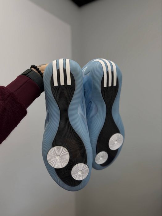 Оригінальні баскетбольні кросівки Adidas Harden Volume 9 JH6482