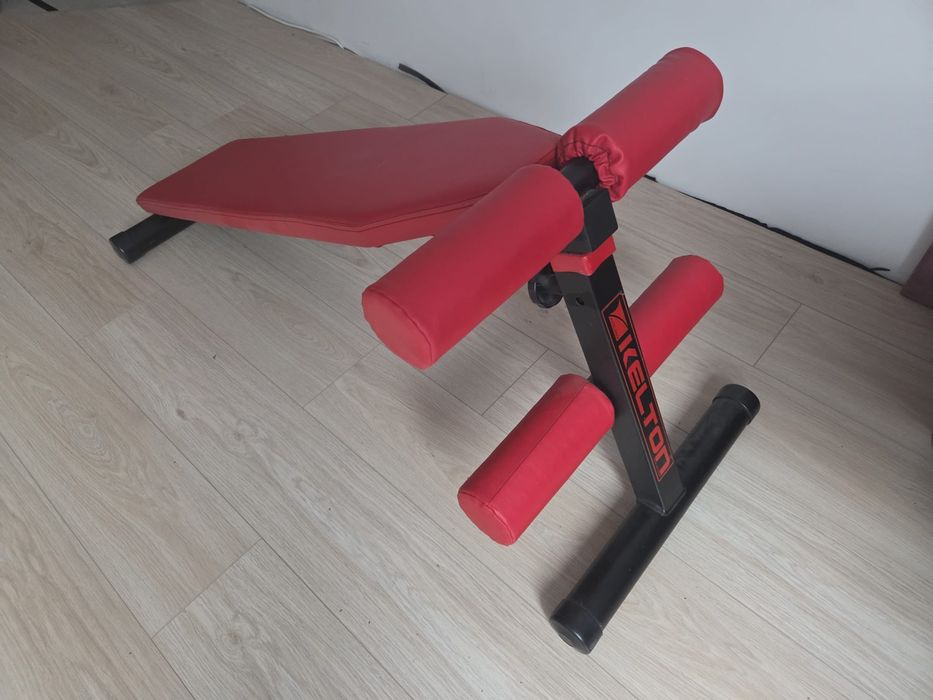 Ławeczka do brzuszków Kelton