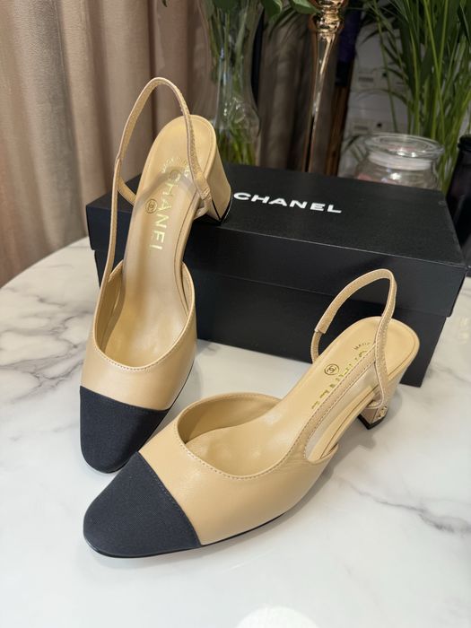 Czółenka Chanel beige