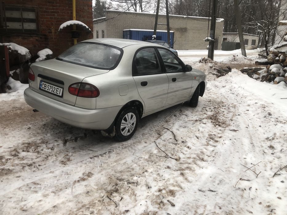 Продам ЗАЗ ЛАНОС  без гнилі та іржі!!