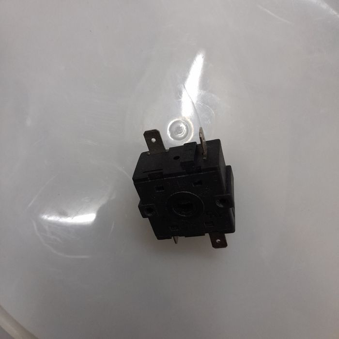 Interruptor rotativo de quatro posições