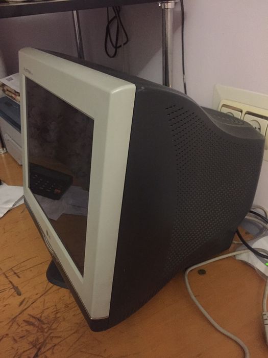 Монітор LG Flatron