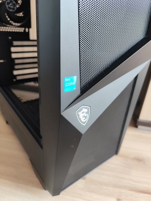 Obudowa MSI Mag 100M nowa