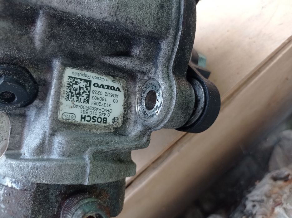 Bomba de injeção Volvo D5 referência