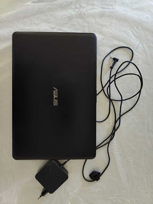 Asus A541U com i7 7th Gen