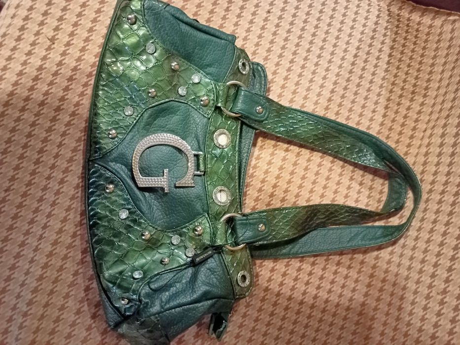 Сумочки дамские продаю