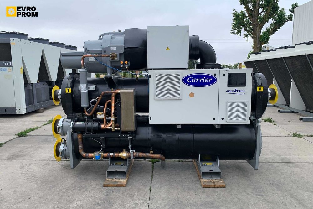 Chiller / Agregat wody lodowej CARRIER 30XW 0852B0010 829 KW. Nowy.