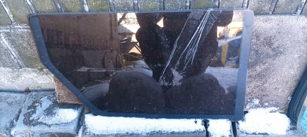 Продам передние стёкла на классику