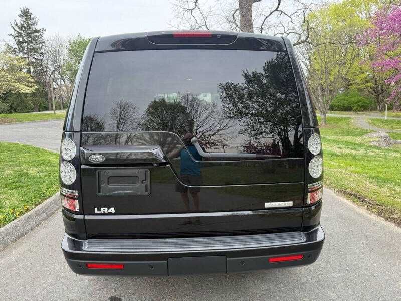 2016 Land Rover LR4