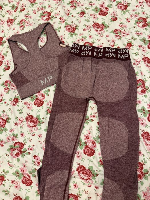 Nowy komplet bezszwowy legginsy i biustonosz My Protein rozmiar M