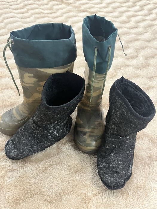 Резинові чобітки. Резиновые сапоги