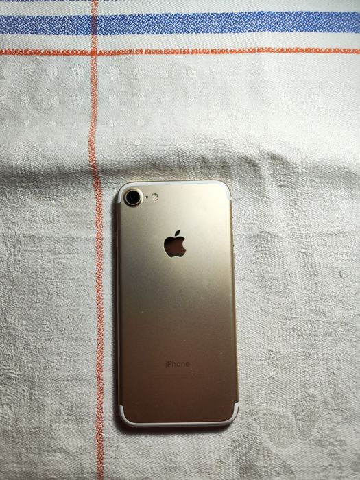 iPhone 7 на 32 гб