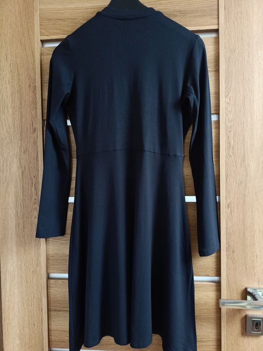 Czarna sukienka Esprit