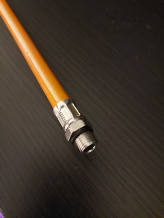 Wężyk do pompowania kół