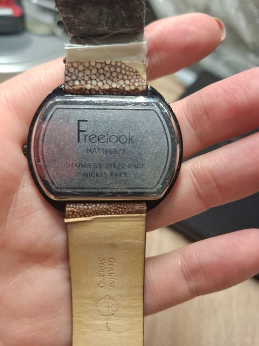 Часи женские freelook