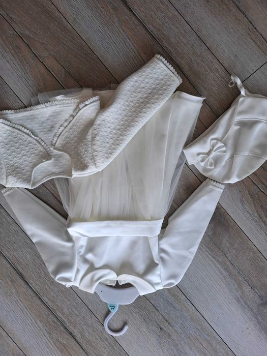 Elegancka sukienka tiulowa na chrzest roczek wizytowa 80