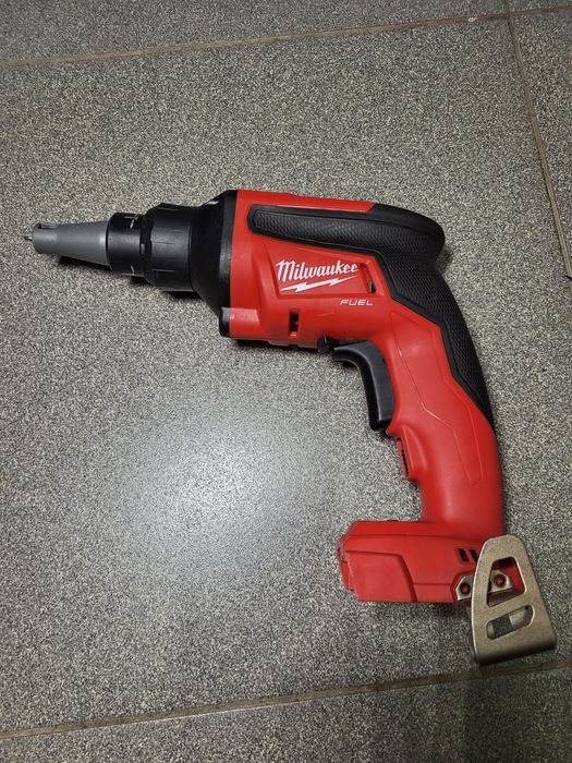 Milwaukee M18 FUEL™ 2866-20 (FSG-0X) шуруповерт по гіпсокартону