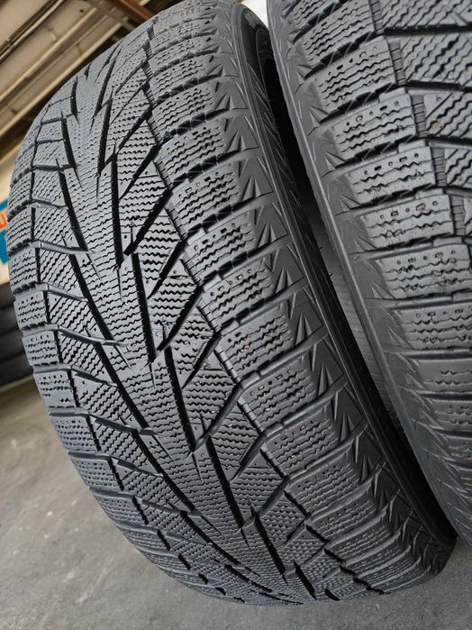 2шт R17 215 50 шини зимові Hankook Winter I*cept IZ2 W616 агресивні арктичні Корея