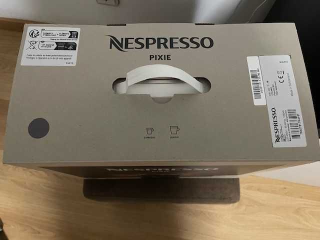NESPRESSO Coffee Machine64740193973633121