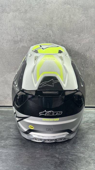 Мотошолом Alpinestars Supertech M8 — Топовий захист та технології