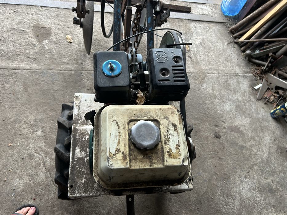 Продам бензиновий мотоблок