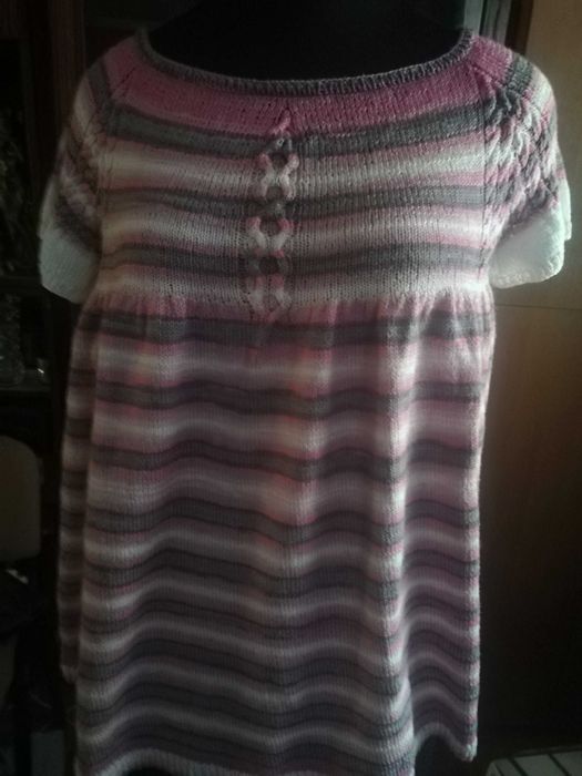 Вироби в"язані ручної роботи з гарної пряжі натуральні нитки