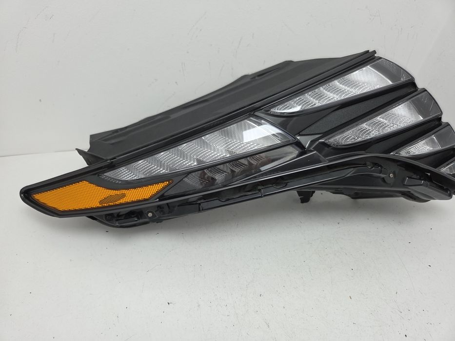 Фара права, поворот Hyundai Tucson 2022-2024 USA