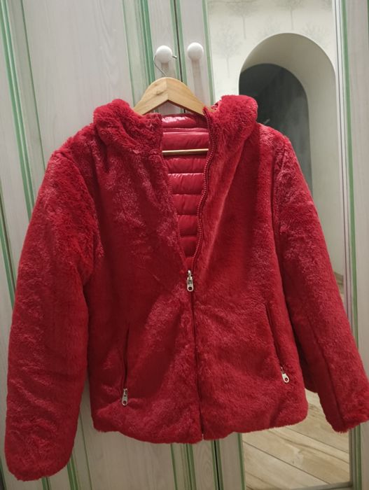 Зимова куртка ( шубка) на дві сторони р.44