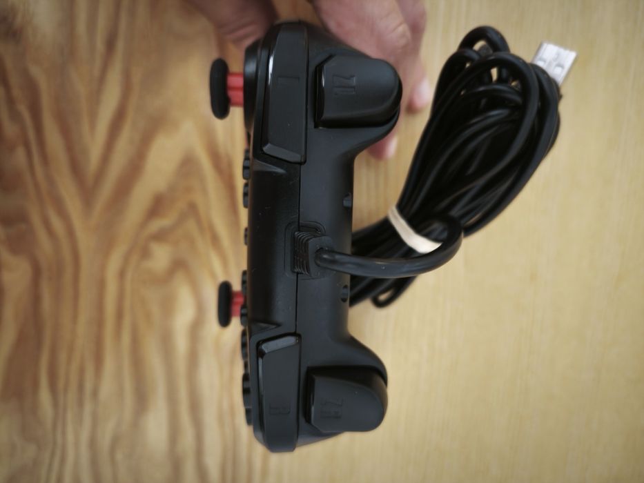 Comando BLACKFIRE Wired Pro Controller (Nintendo Switch - Preto)