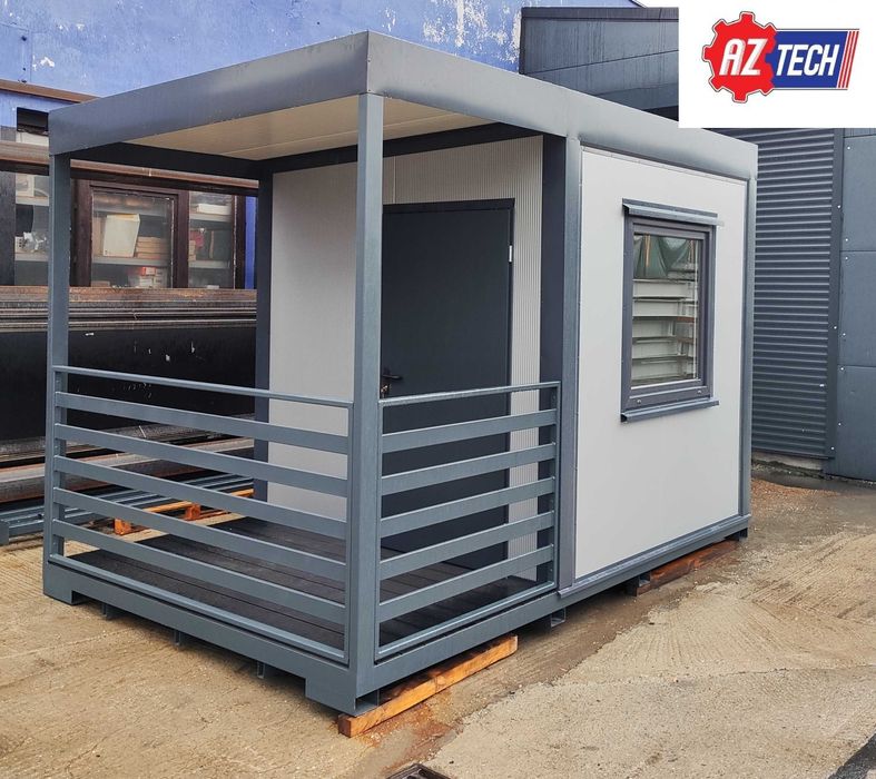 Stróżówka 4,0 x 2,5 m z zadaszeniem